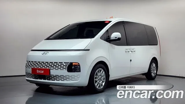 Фотография автомобиля — Hyundai Staria
