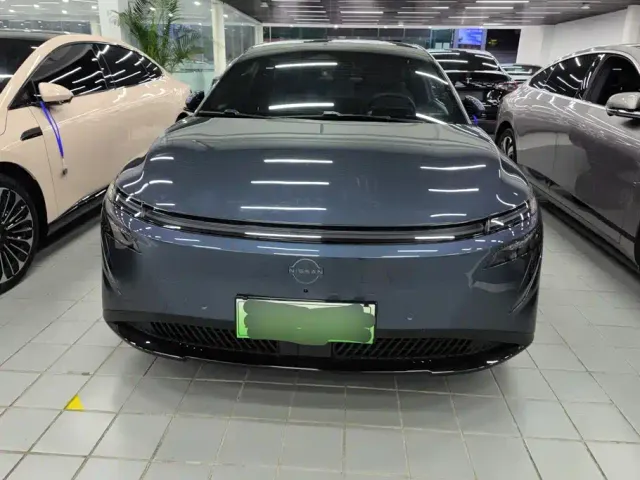 Nissan N7 — Фото автомобиля 2