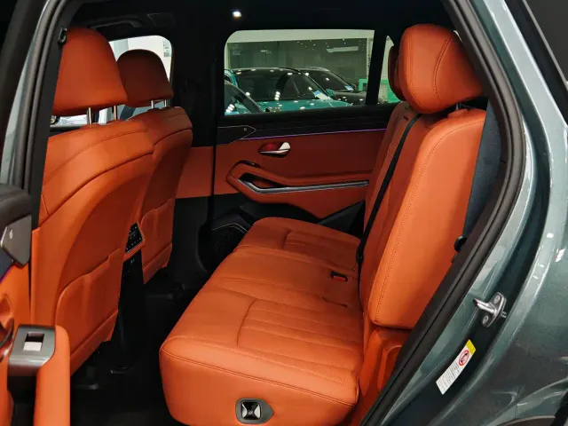 BYD Tang L — Фото автомобиля 5