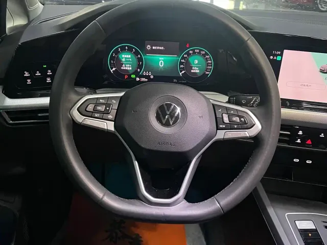Volkswagen Golf 2021 280TSI DSG 30th Anniversary Edition — Фото автомобиля 6