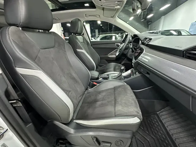 Audi Q3 — Фото автомобиля 11