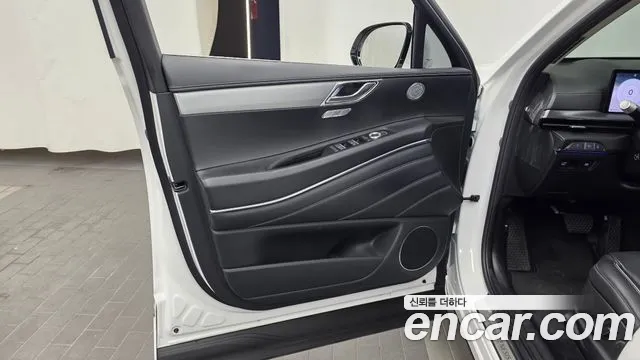 Genesis GV80 2.5T Бензин AWD — Фото автомобиля 18