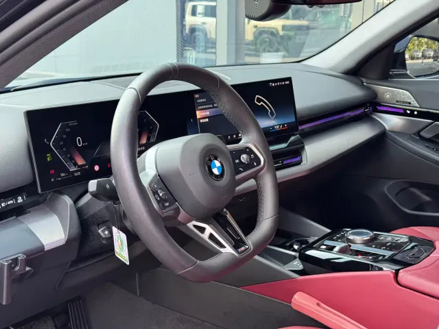 BMW 5 Series — Фото автомобиля 6