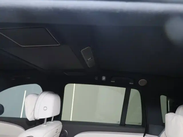 Li Auto L8 — Фото автомобиля 24