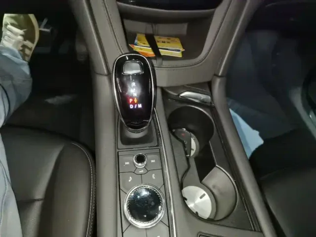 Cadillac XT5 — Фото автомобиля 13