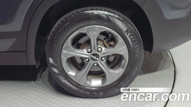 Kia Seltos — Фото автомобиля 6