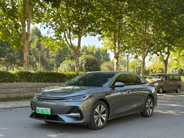 Фотография автомобиля — Geely Galaxy A7