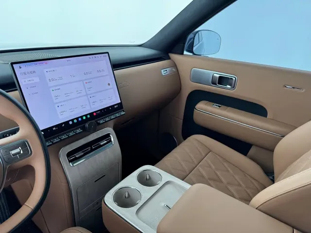 Xiaomi SUV — Фото автомобиля 6