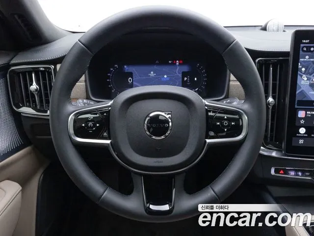 Volvo S90 — Фото автомобиля 14