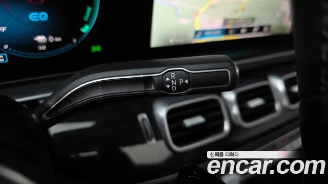 Mercedes-Benz GLE-Class — Фото автомобиля 12