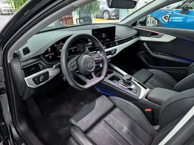 Audi A4L — Фото автомобиля 12
