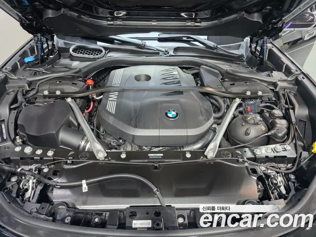 BMW 7-Series 7 серия (G70) 740i xDrive M Sport — Фото автомобиля 6
