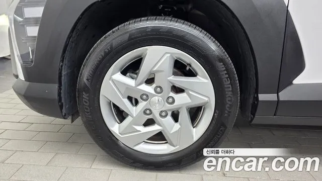Hyundai Kona — Фото автомобиля 5