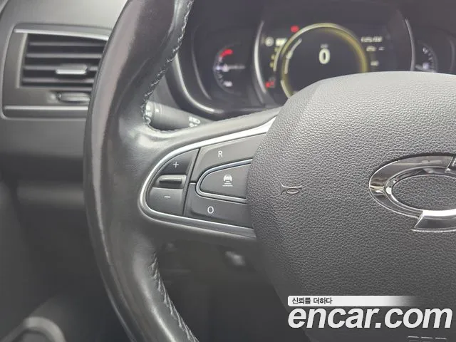 Renault-KoreaSamsung QM6 Новый QM6 2.0 GDe LE Signature 2WD — Фото автомобиля 18