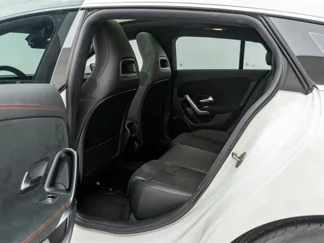 Mercedes-Benz CLA-Class — Фото автомобиля 25
