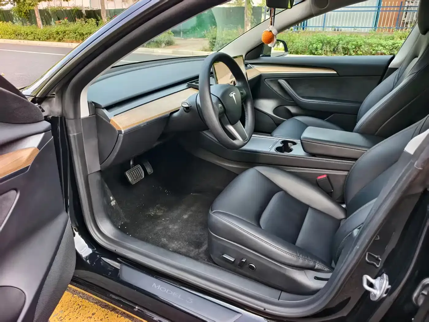 Tesla Model 3 2022 Model Rear-Wheel Drive Version — Фото автомобиля 4