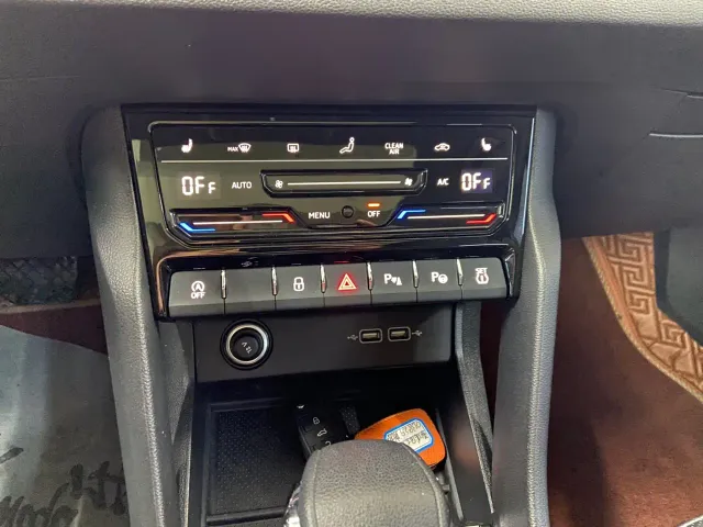 Skoda Karoq — Фото автомобиля 24