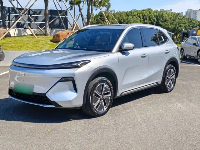 Фотография автомобиля — Geely Galaxy Starship 7 EM-i