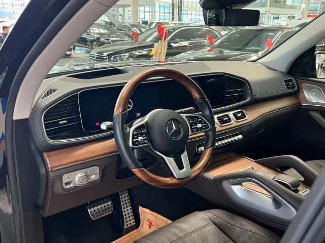 Mercedes-Benz GLS-Class — Фото автомобиля 5