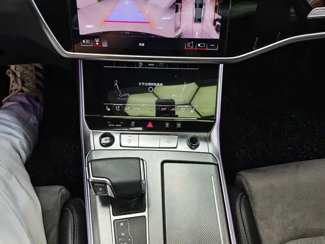 Audi A6L — Фото автомобиля 16