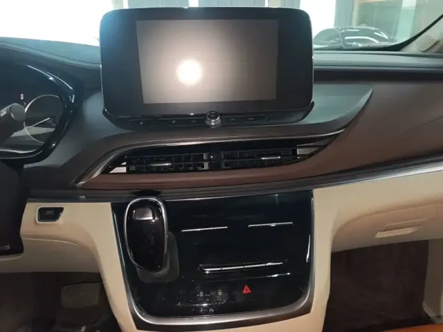 Buick Buick GL8 2023 Model Land Business Class Comfort — Фото автомобиля 8