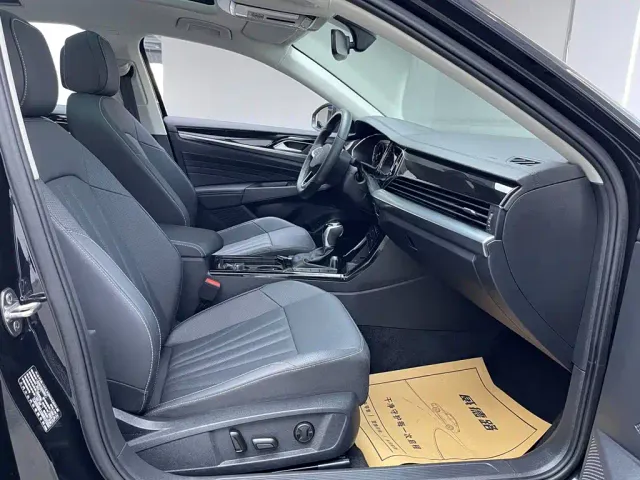 Volkswagen Passat — Фото автомобиля 17