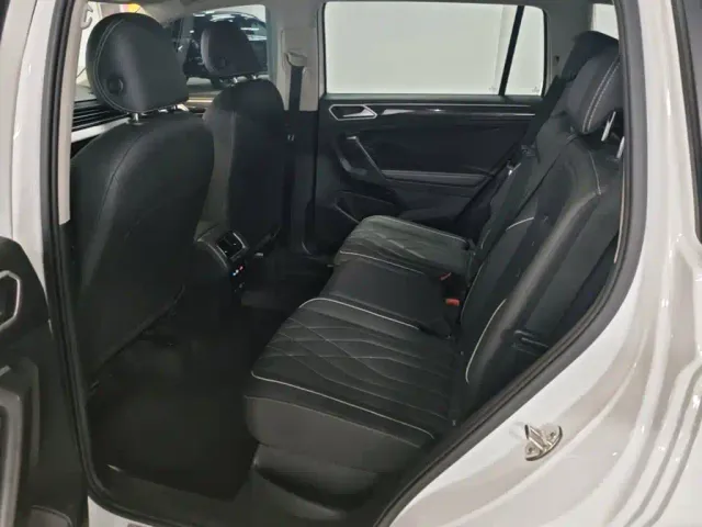 Volkswagen Tiguan L — Фото автомобиля 16
