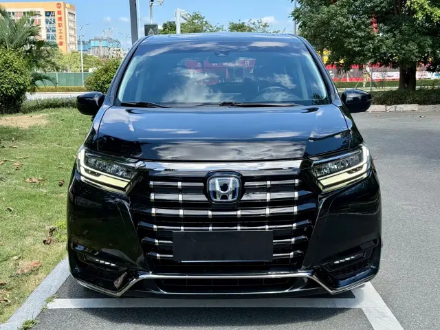 Honda Elysion — Фото автомобиля 2