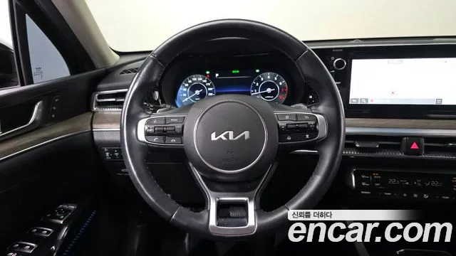 Kia K5 — Фото автомобиля 11
