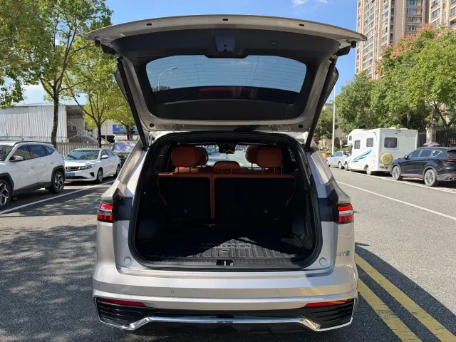 Geely Xingyue L — Фото автомобиля 22