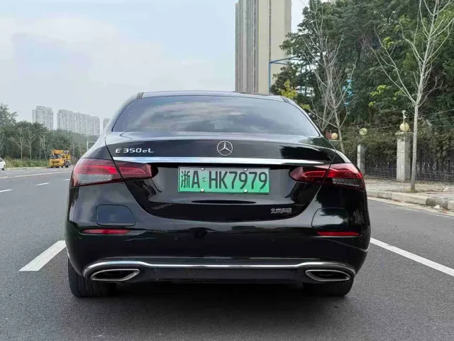 Mercedes-Benz E-Class — Фото автомобиля 8