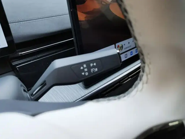 Dongfeng eπ 007 — Фото автомобиля 13