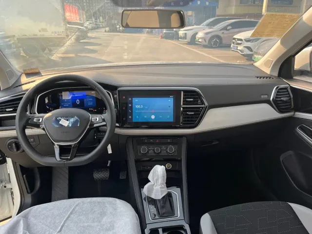 Jetta VS7 — Фото автомобиля 6