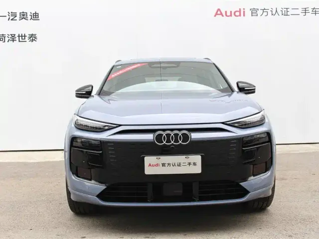 Audi Q6L e-tron — Фото автомобиля 5
