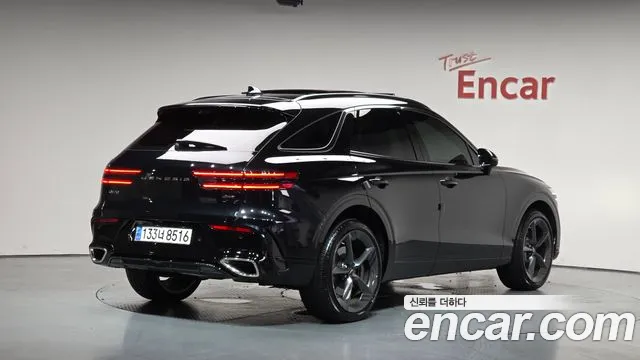 Genesis GV70 2.5T Бензин AWD — Фото автомобиля 2