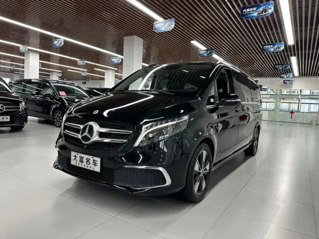 Mercedes-Benz V-Class — Фото автомобиля 3