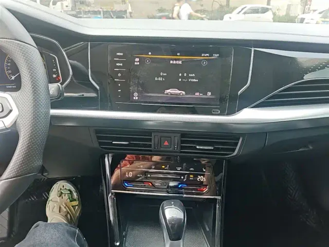 Volkswagen Passat — Фото автомобиля 12