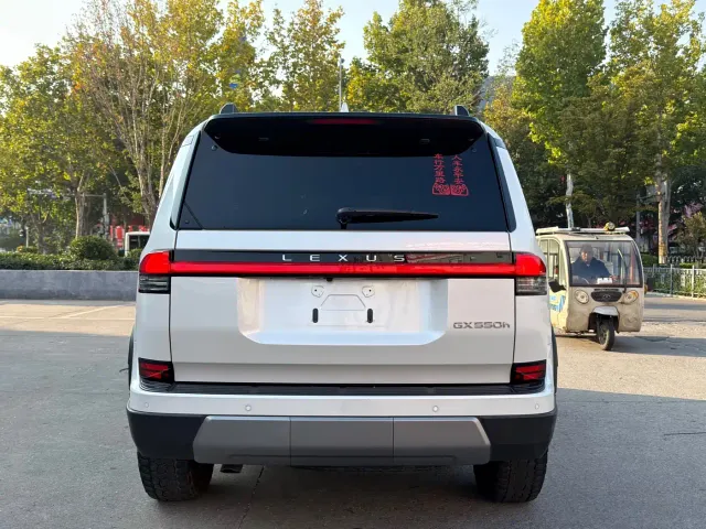 Lexus GX — Фото автомобиля 14
