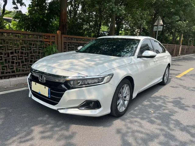 Фотография автомобиля — Honda Accord