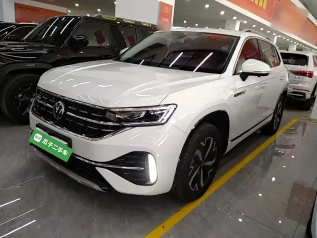 Фотография автомобиля — Volkswagen Tayron GTE Plug-in Hybrid