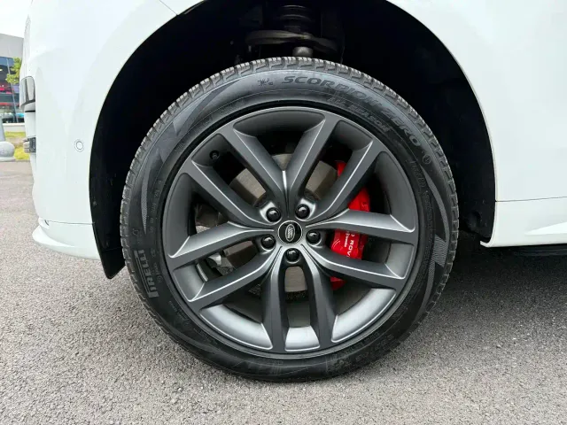 Land Rover Range Rover Sport — Фото автомобиля 12
