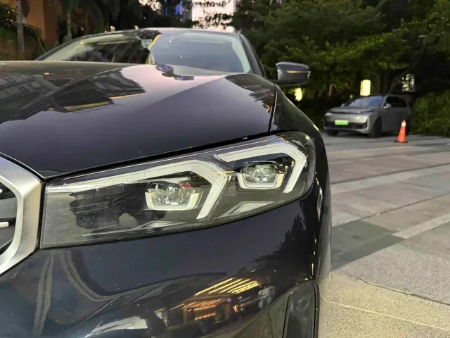 BMW 3 Series — Фото автомобиля 7