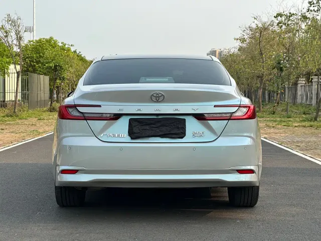 Toyota Camry — Фото автомобиля 5