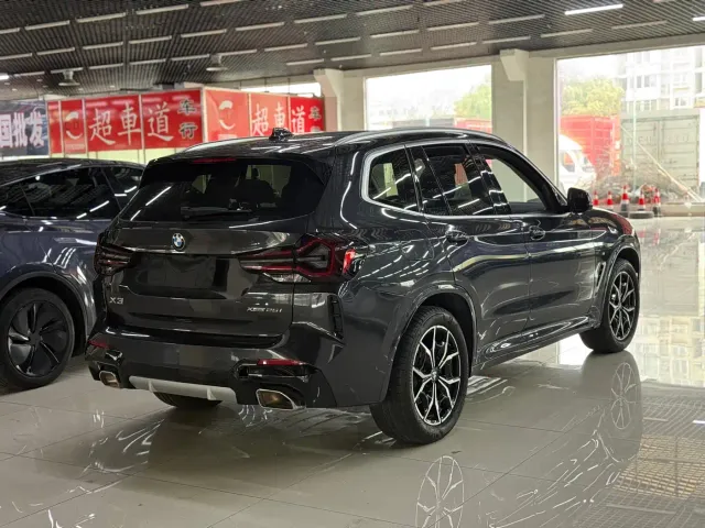 BMW X3 — Фото автомобиля 3
