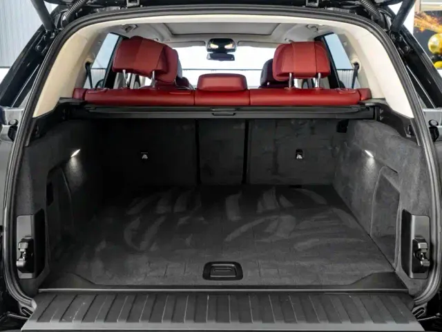 BMW BMW X5 2023 xDrive 30Li Premium M Sport Package — Фото автомобиля 12