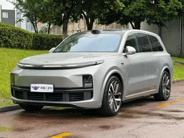 Фотография автомобиля — Li Auto L9