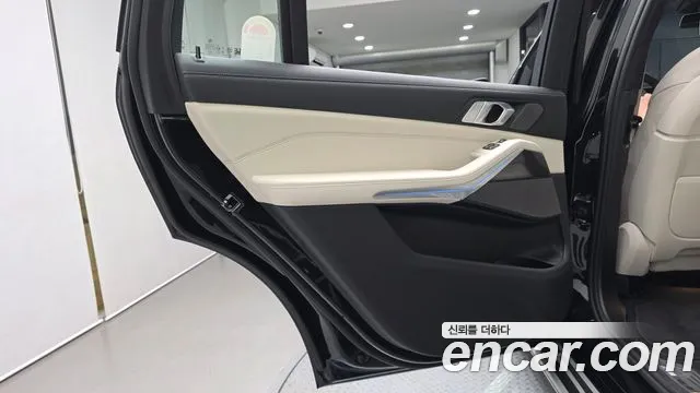 BMW X7 — Фото автомобиля 22