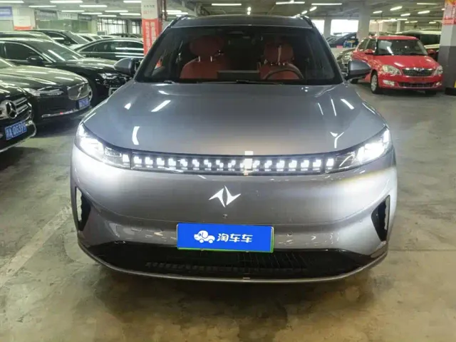 Dongfeng eπ 008 — Фото автомобиля 2