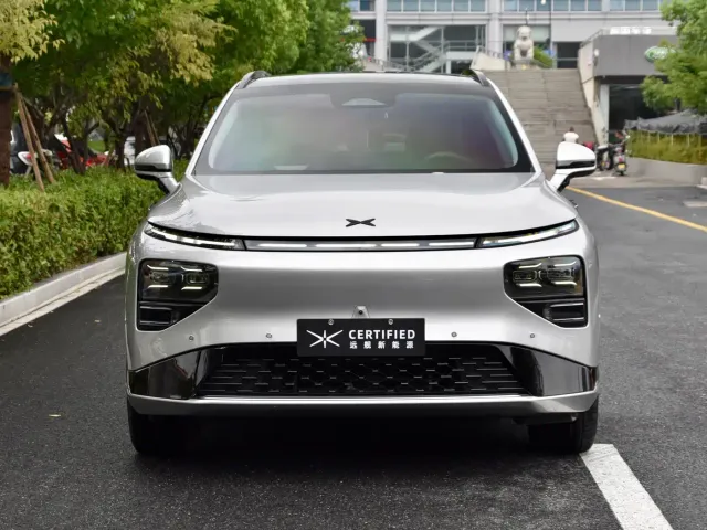 Xpeng G9 — Фото автомобиля 4