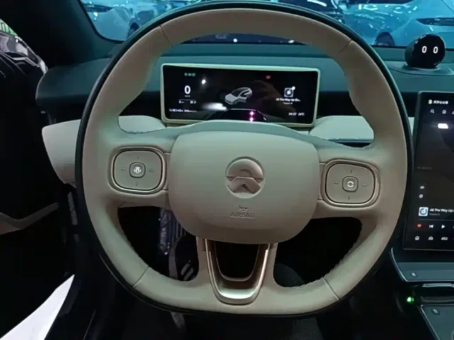 Nio ET5 Touring — Фото автомобиля 10
